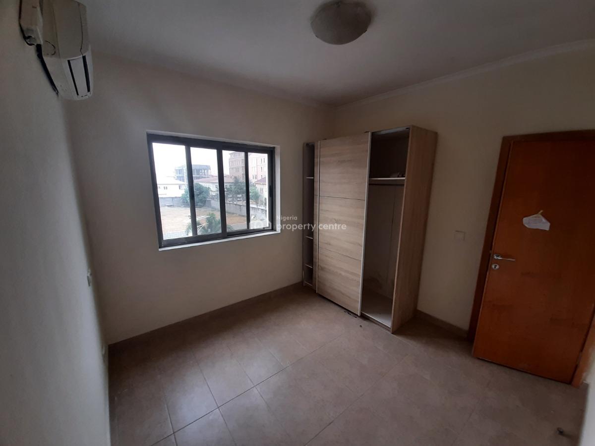 Serviced with 24/7 Power Supply 3 Bedroom Flat with an Enclosed/fitted, Oniru, Victoria Island (vi), Lagos, Flat / Apartment for Rent