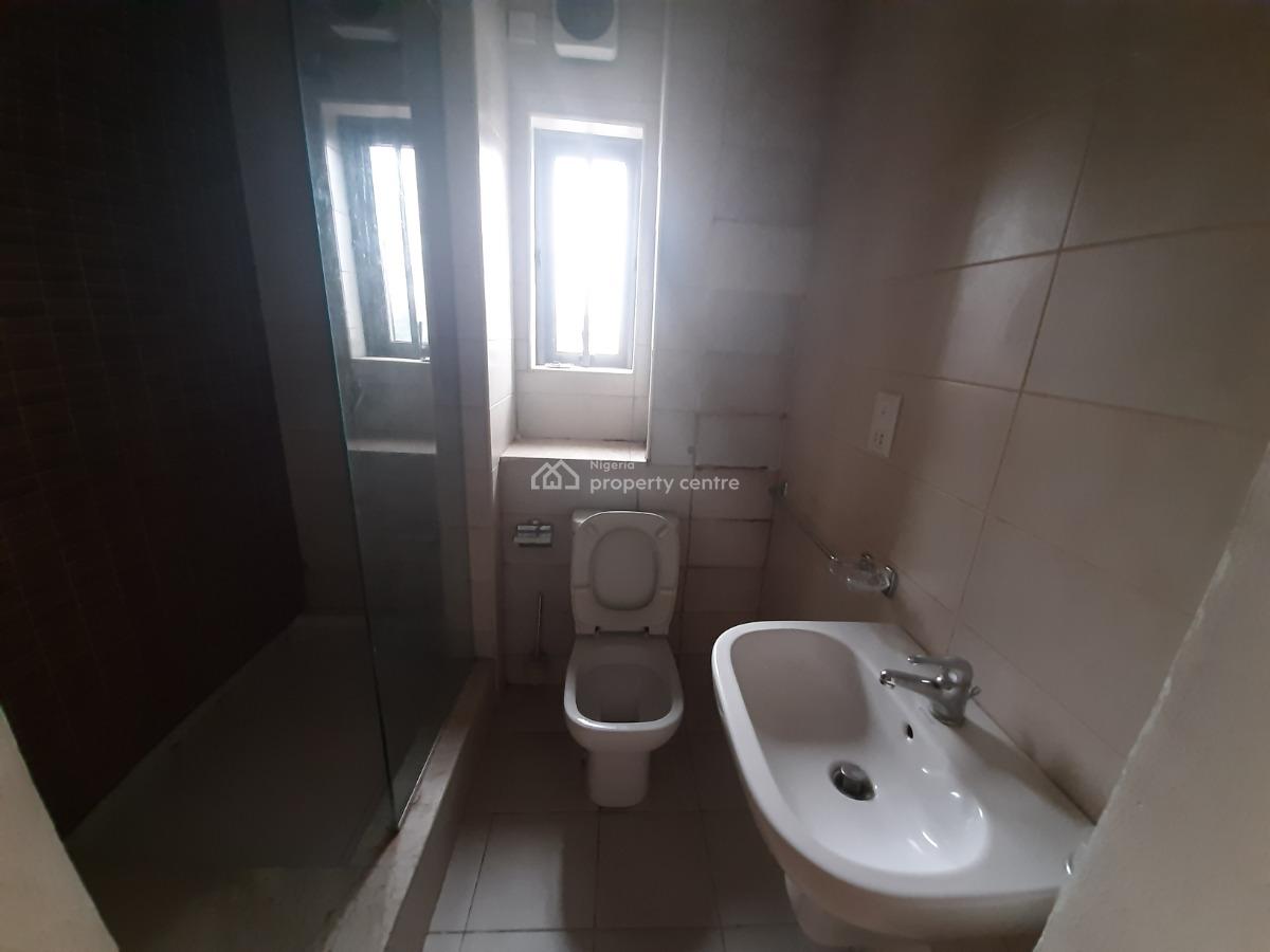 Serviced with 24/7 Power Supply 3 Bedroom Flat with an Enclosed/fitted, Oniru, Victoria Island (vi), Lagos, Flat / Apartment for Rent