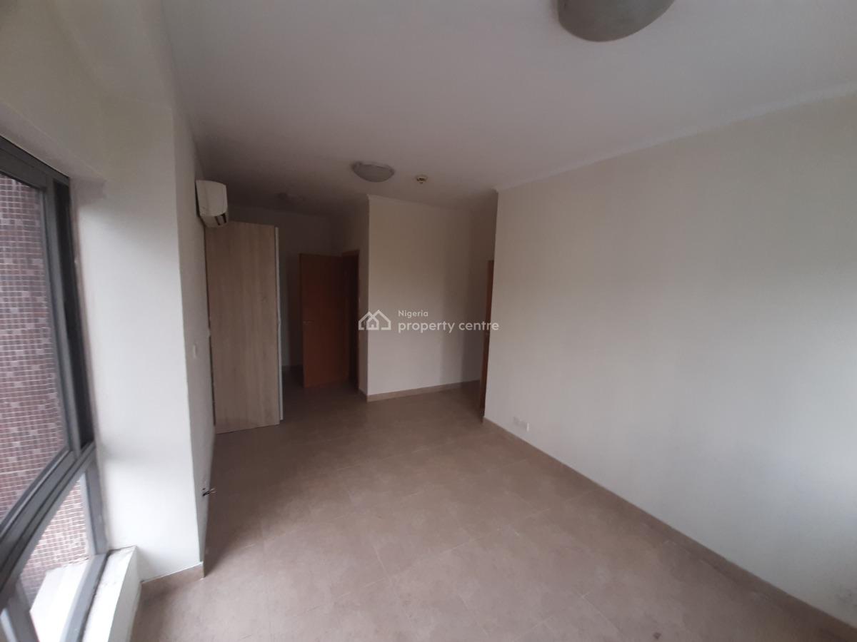 Serviced with 24/7 Power Supply 3 Bedroom Flat with an Enclosed/fitted, Oniru, Victoria Island (vi), Lagos, Flat / Apartment for Rent