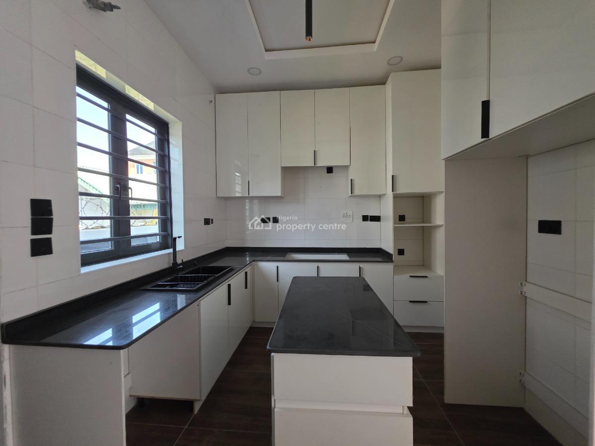 4 Bedroom Semi-detached Duplex with Bq, Ajah, Lagos, Semi-detached Duplex for Sale