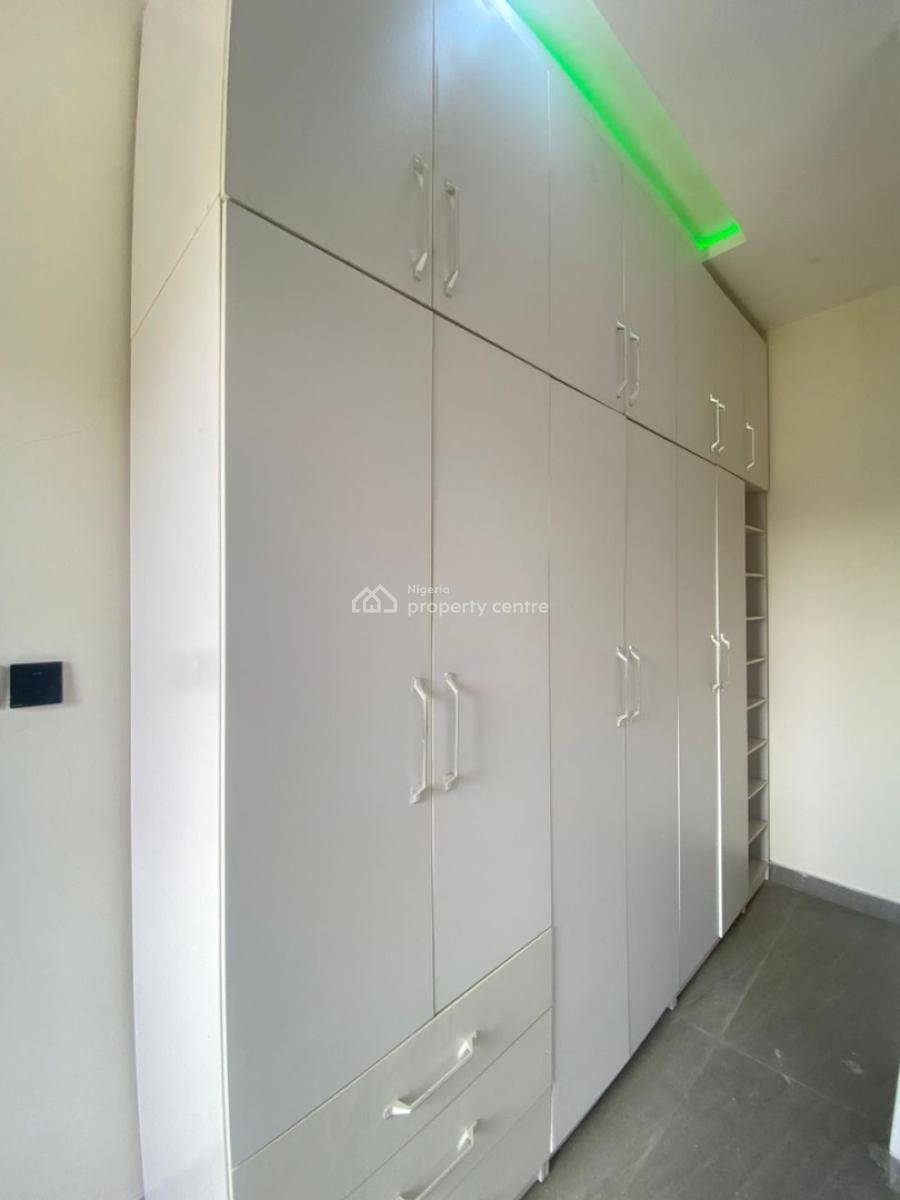 Luxury 4 Bedroom Duplex and  a Bq with Excellent Facilities, Osapa London, Lekki, Lagos, House for Sale