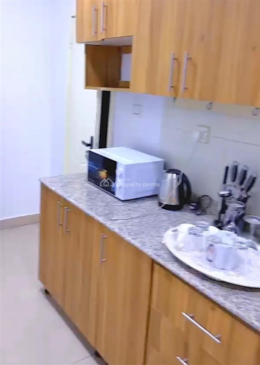 Elegantly Furnished 3 Bedroom Apartment in an Estate with 24hrs Light, Golf Estate, Peter Odili Road, Trans Amadi, Port Harcourt, Rivers, Flat / Apartment for Rent