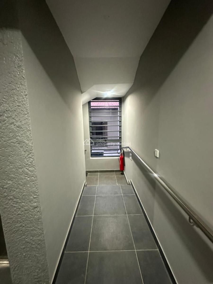 Luxury 3 Bedroom Apartment with Excellent Facility, Lekki Phase 1, Lekki, Lagos, Flat / Apartment for Rent