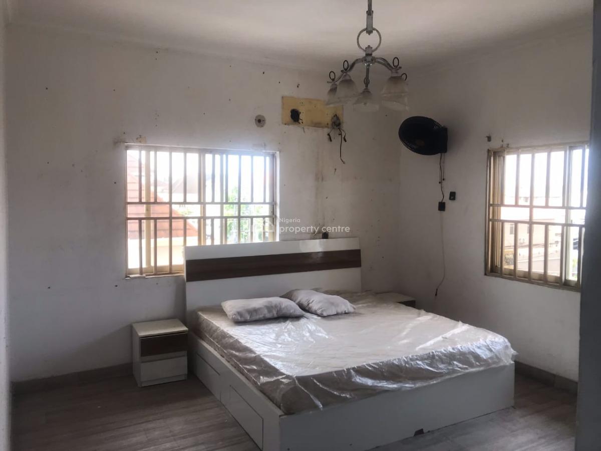 Luxury 3bedroom Apartment with Excellent Facilities, Admiralty Way, Lekki Phase 1, Lekki, Lagos, Flat / Apartment for Rent
