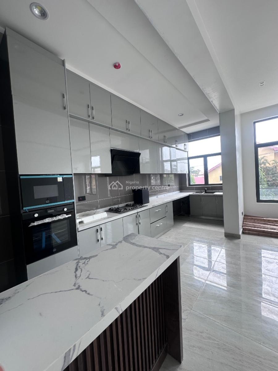 Serviced 2 Bedroom Apartment, Admiralty Road, Lekki Phase 1, Lekki, Lagos, Flat / Apartment for Rent