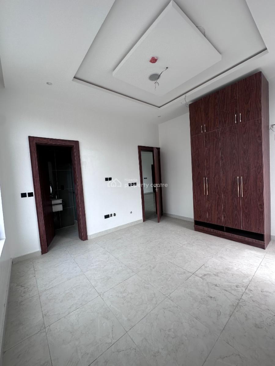 Serviced 2 Bedroom Apartment, Admiralty Road, Lekki Phase 1, Lekki, Lagos, Flat / Apartment for Rent