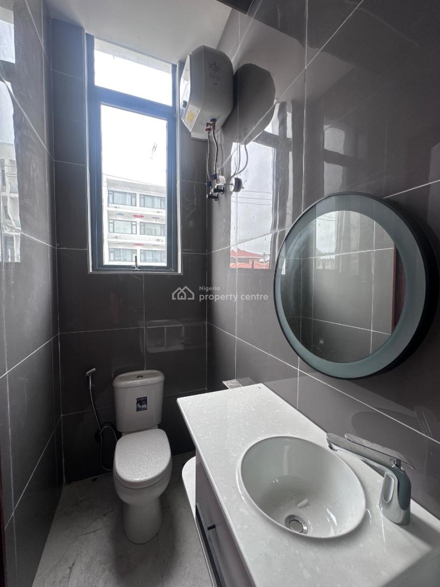 Serviced 2 Bedroom Apartment, Admiralty Road, Lekki Phase 1, Lekki, Lagos, Flat / Apartment for Rent