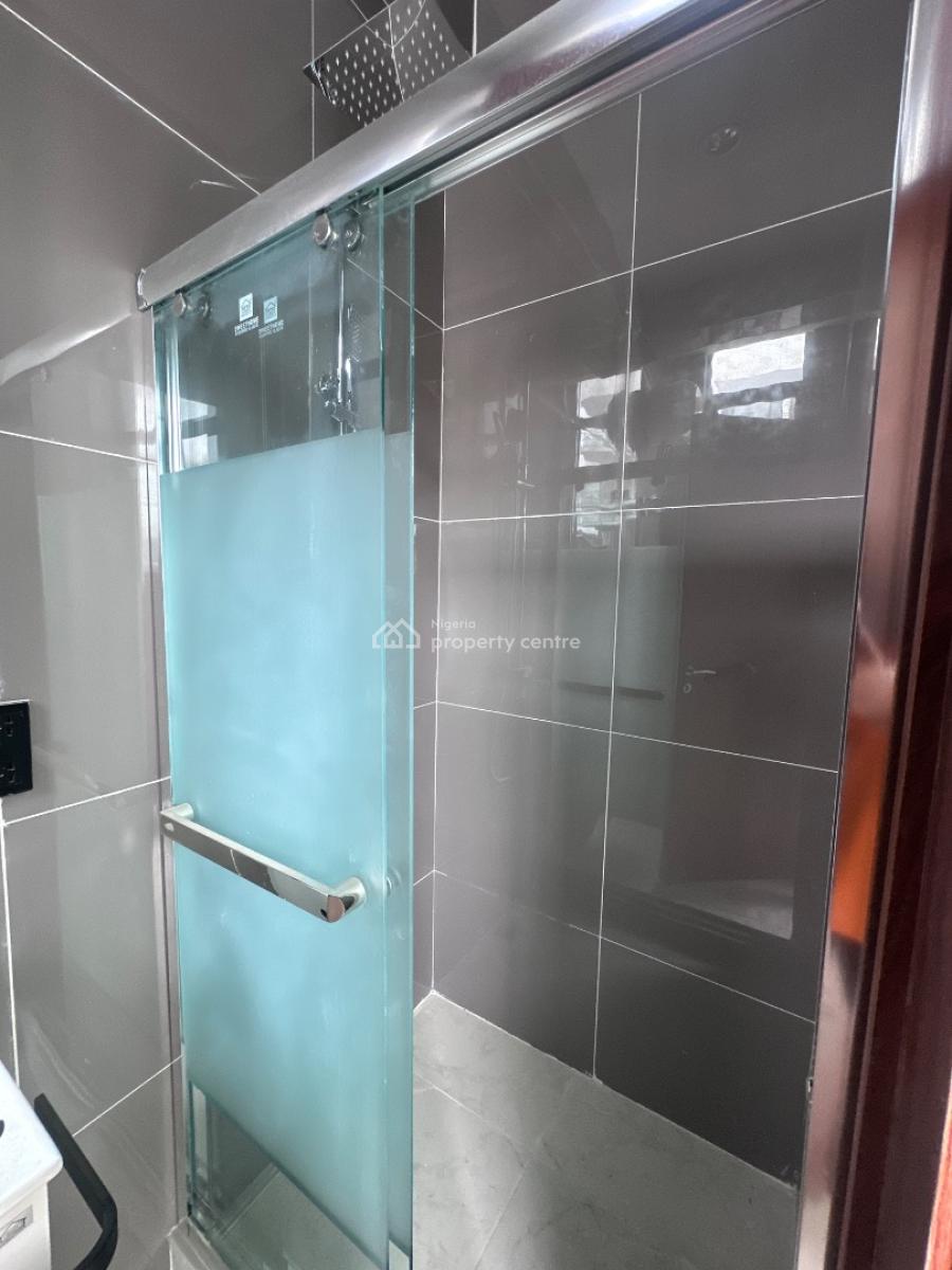 Serviced 2 Bedroom Apartment, Admiralty Road, Lekki Phase 1, Lekki, Lagos, Flat / Apartment for Rent