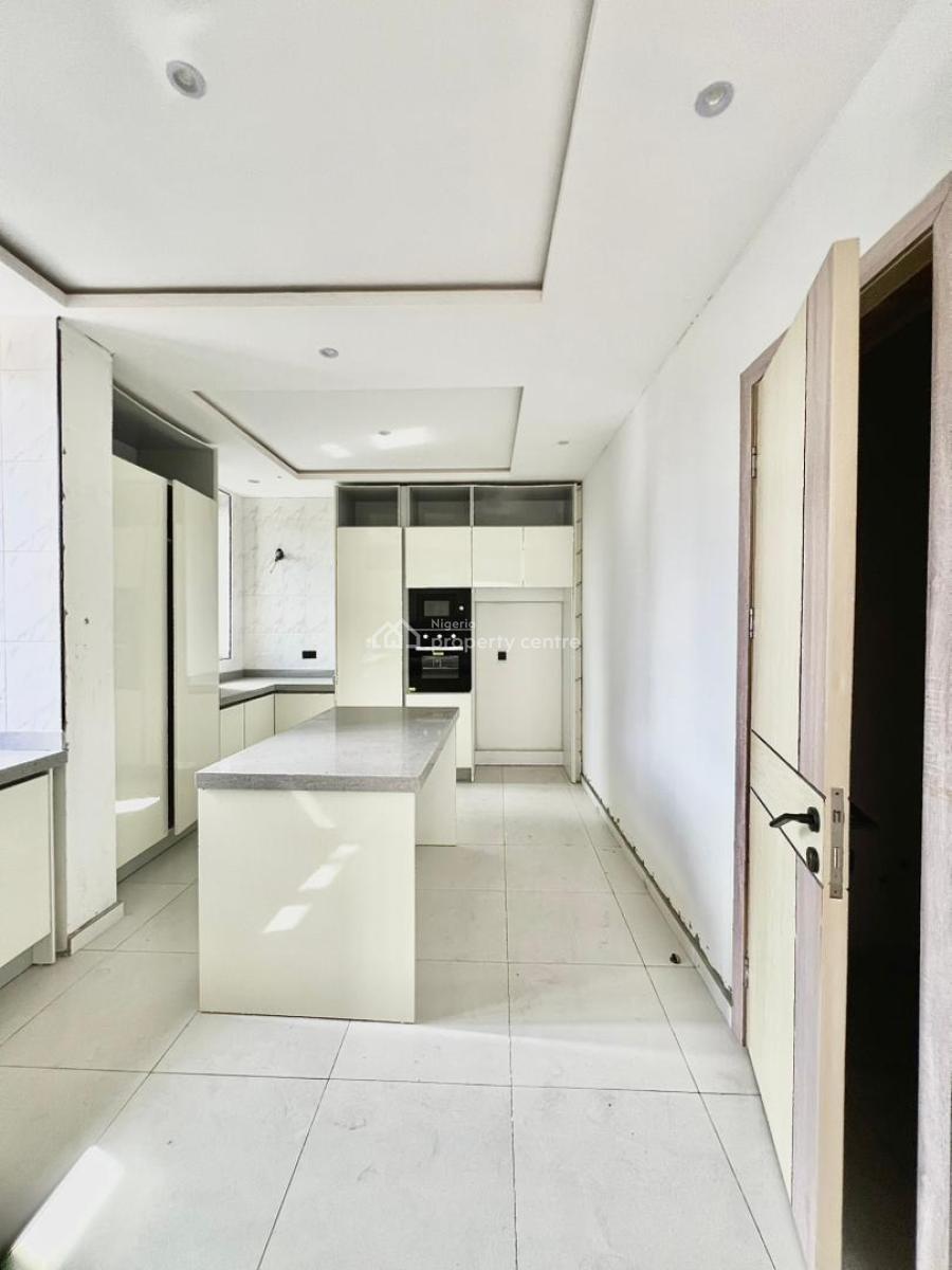 Newly Built 3 Bedroom Apartment with Pool &gym, Lekki Phase 1, Lekki, Lagos, House for Sale