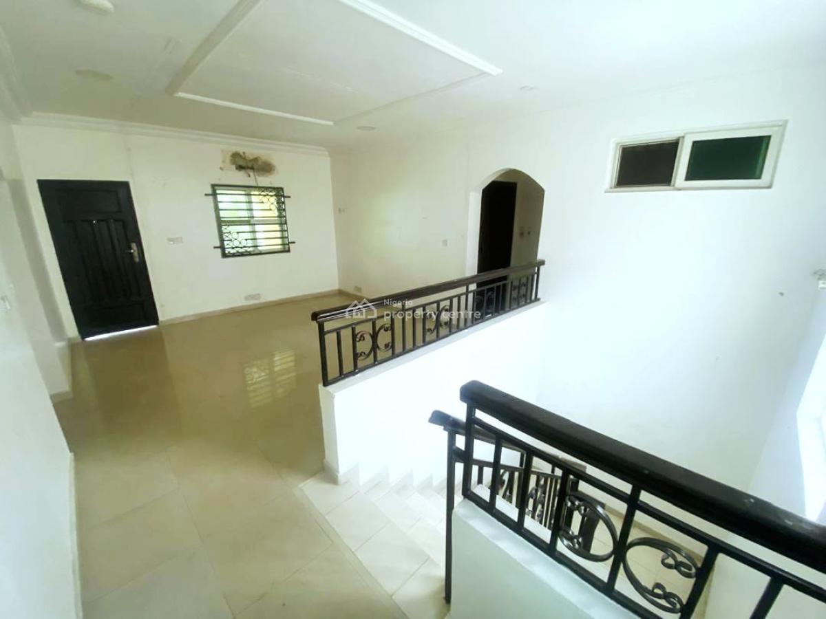 Massive 4 Bedroom Detached House with a 2 Room Bq, Lekki Phase 1, Lekki, Lagos, Detached Duplex for Rent