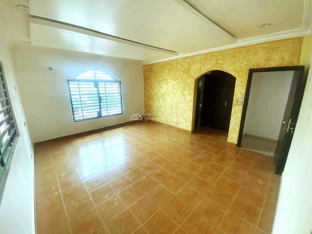 Massive 4 Bedroom Detached House with a 2 Room Bq, Lekki Phase 1, Lekki, Lagos, Detached Duplex for Rent