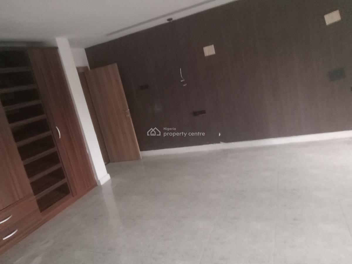 Luxury: Serviced 3 Bedrooms Apartments with a Room Bq, Old Ikoyi, Ikoyi, Lagos, Flat / Apartment for Rent