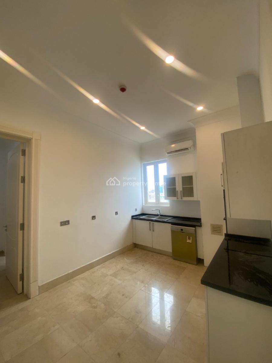 Tastefully Finished 4-bedroom Apartment with Bq, Victoria Island (vi), Lagos, Flat / Apartment for Rent