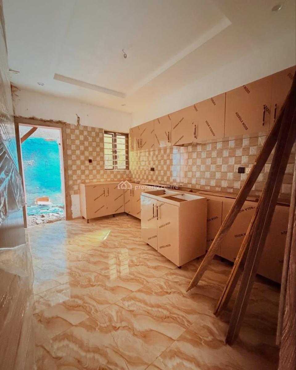 Exquisite 4 Bedroom Semi Detached Duplex with Bq, Magodo, Lagos, Semi-detached Duplex for Sale