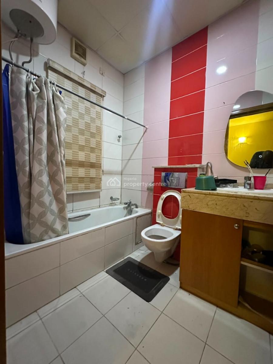 Spacious Well Maintained 4-bedroom Apartment on The First Floor, Ikoyi, Lagos, Flat / Apartment for Rent