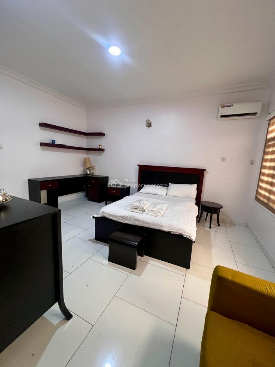 Luxury 3 Bedroom Apartment with Excellent Facilities, Victoria Island (vi), Lagos, Flat / Apartment Short Let
