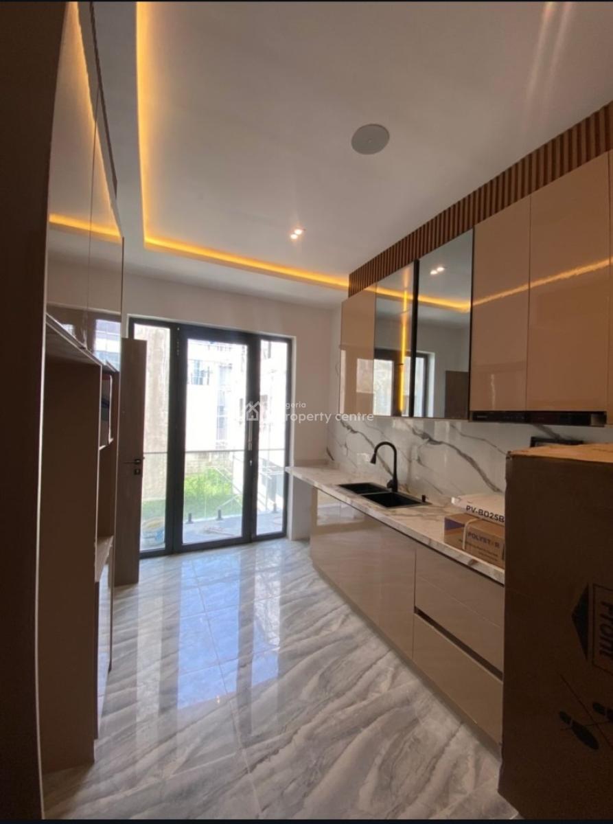 Tastefully Finished 2 Bedroom Apartment, Osapa, Lekki, Lagos, Block of Flats for Sale