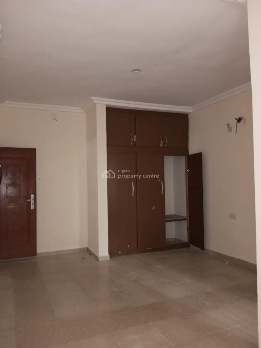 Self Compound 3 Bedroom Terrace in a Secured Estate, Ikate, Lekki, Lagos, Flat / Apartment for Rent