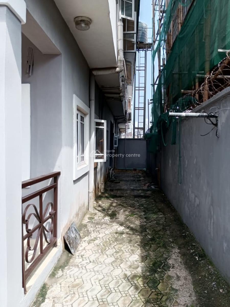 Self Compound 3 Bedroom Terrace in a Secured Estate, Ikate, Lekki, Lagos, Flat / Apartment for Rent