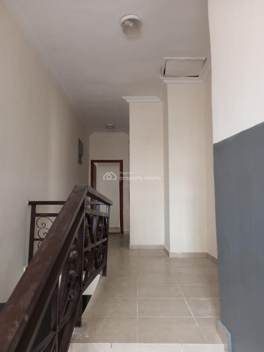 Self Compound 3 Bedroom Terrace in a Secured Estate, Ikate, Lekki, Lagos, Flat / Apartment for Rent