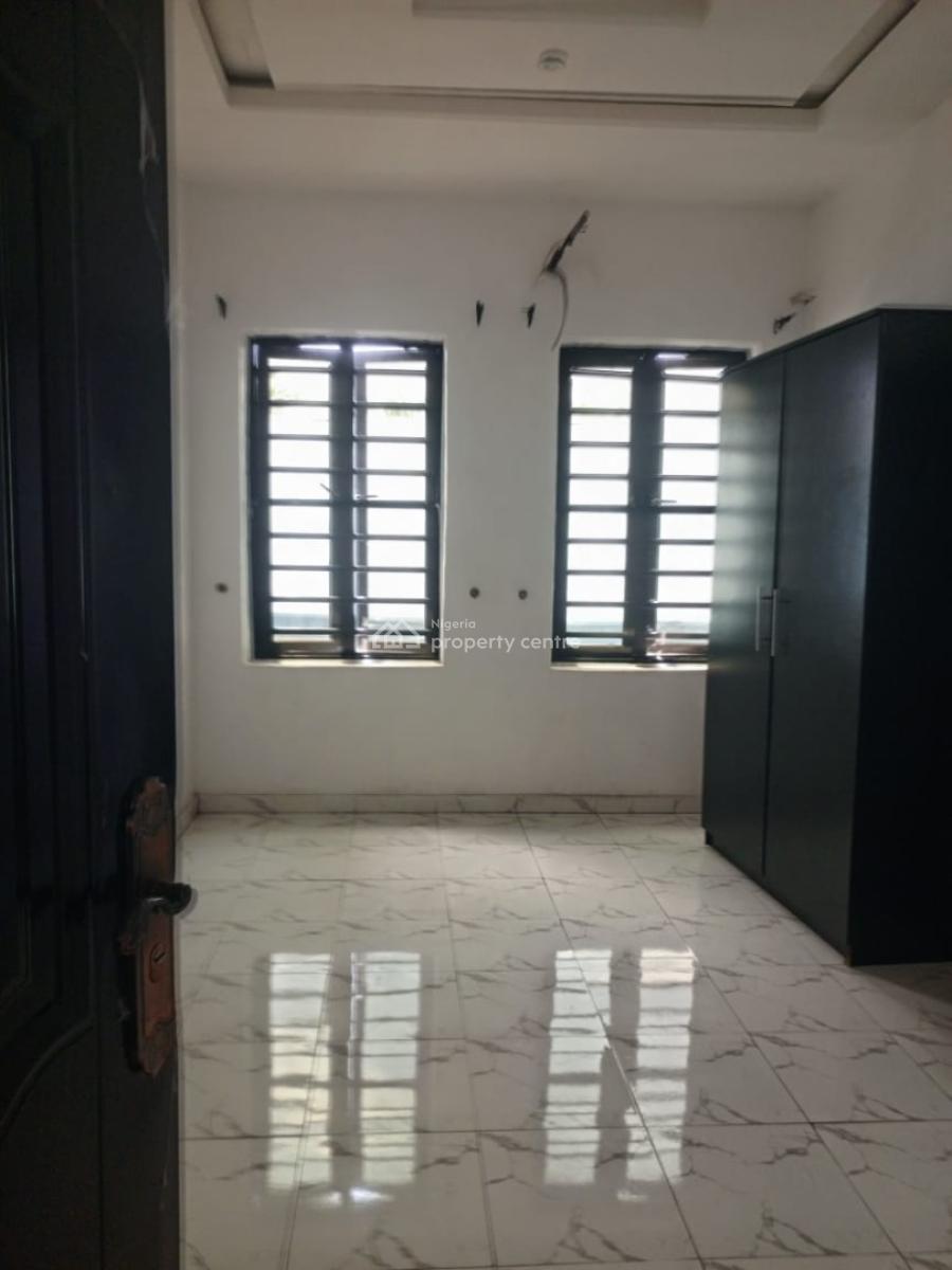 Spacious Three Bedroom Apartment (upstairs), Royal Palm Will Estate, Badore, Ajah, Lagos, Flat / Apartment for Rent