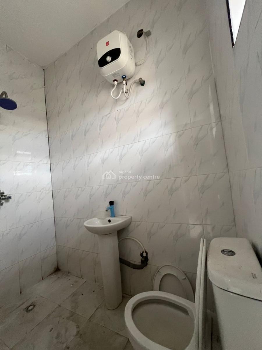 Luxurious Newly Built 2 Bedroom, Ologunfe, Awoyaya, Ibeju Lekki, Lagos, Flat / Apartment for Rent