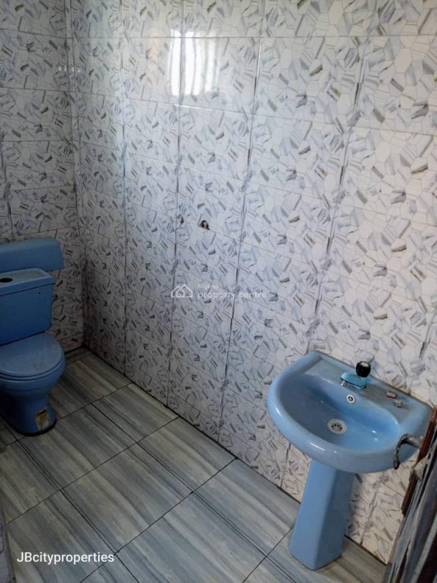 Luxury Big 2 Bedroom Apartment, Ogombo, Ogombo, Ajah, Lagos, Flat / Apartment for Rent