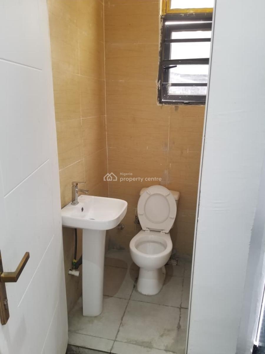 Luxury 2 Bedroom Apartment with Excellent Facility, Ologolo, Lekki, Lagos, Flat / Apartment for Rent