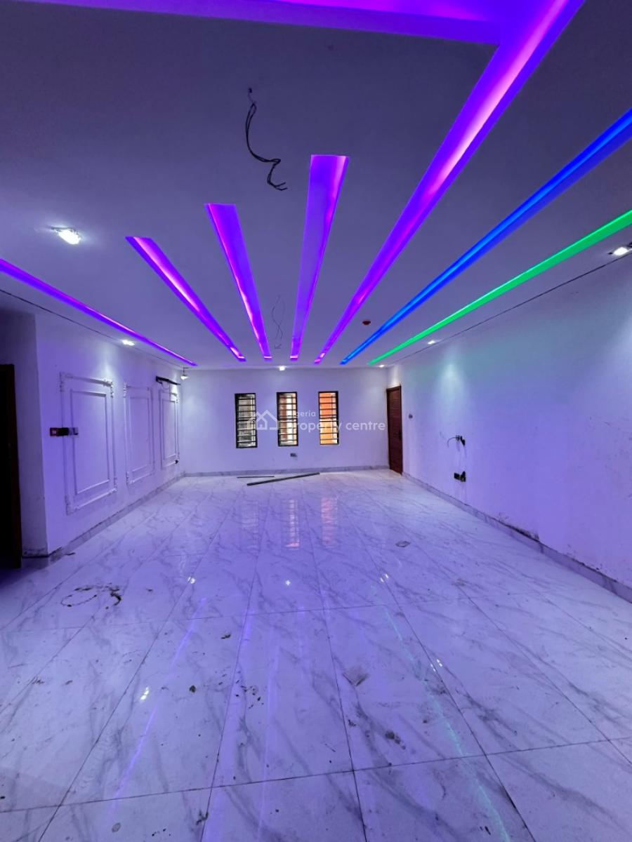 Exquisite Luxury Spacious 3 Bedroom Apartment, Lekki Phase 1, Lekki, Lagos, Flat / Apartment for Sale