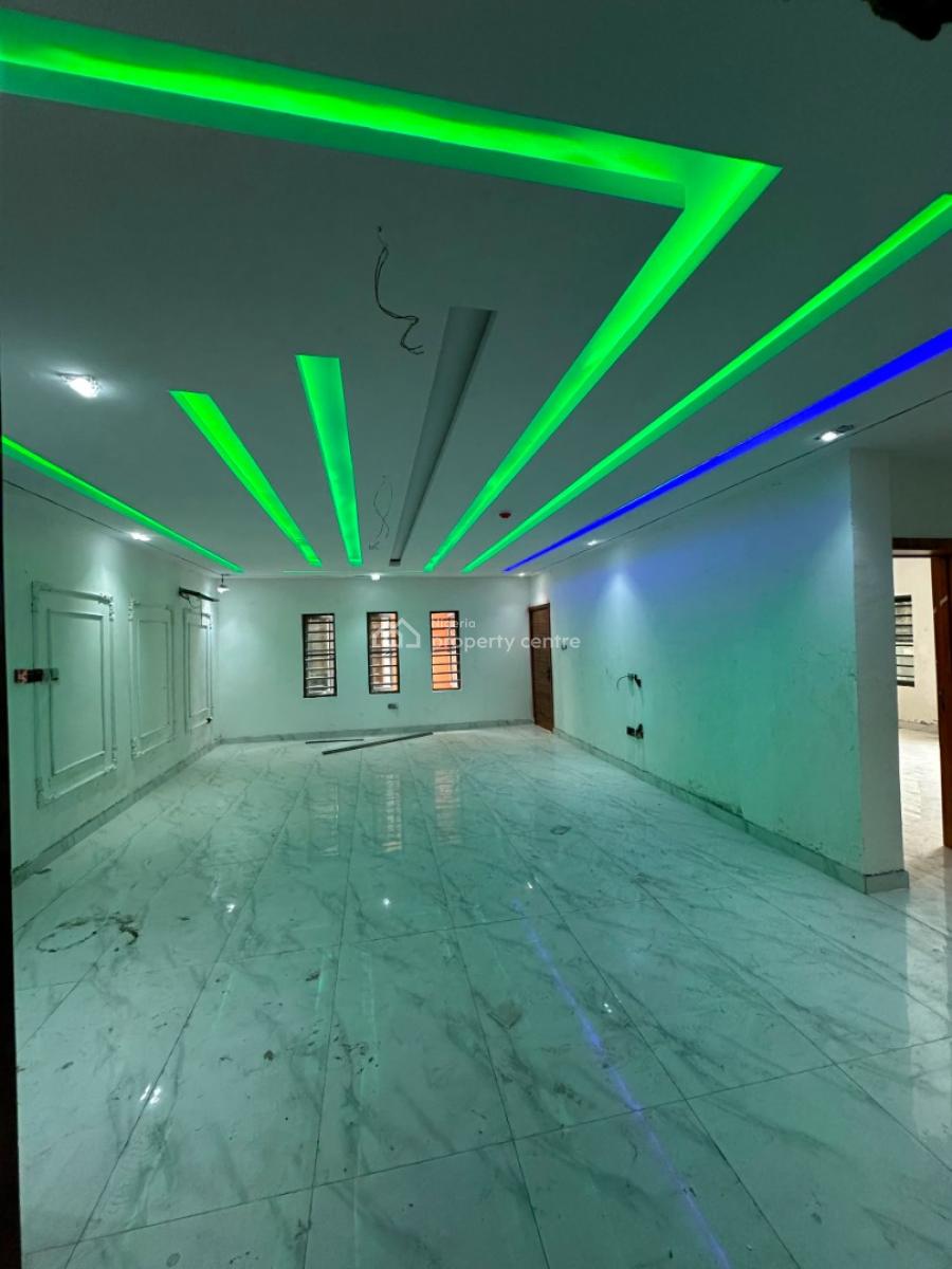 Exquisite Luxury Spacious 3 Bedroom Apartment, Lekki Phase 1, Lekki, Lagos, Flat / Apartment for Sale