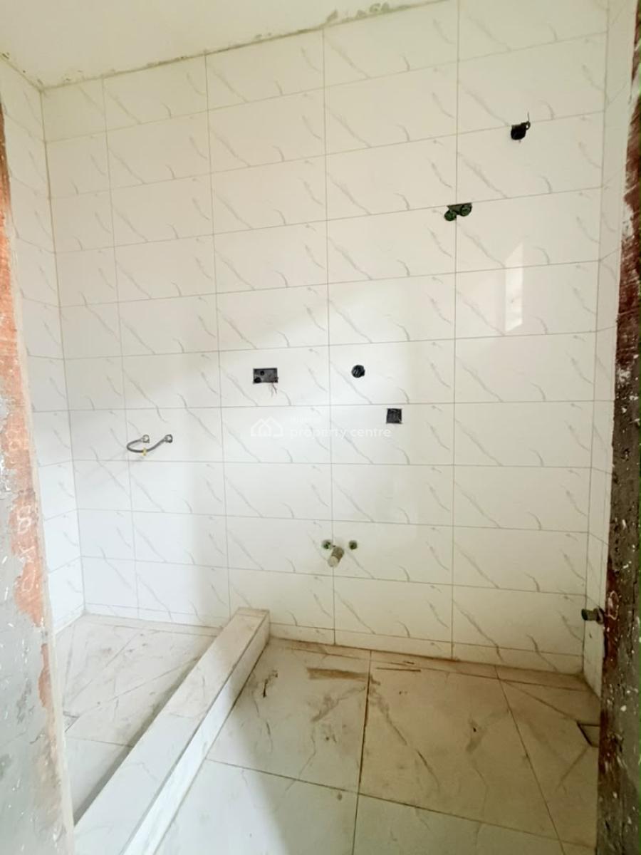 3 Bedroom Apartment, Oko-oba, Agege, Lagos, Flat / Apartment for Sale