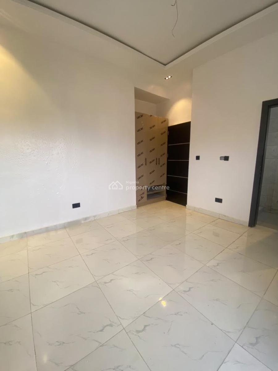 2 Bedroom Apartment with Swimming Pool &gym, Lekki, Ajah, Lagos, Flat / Apartment for Sale