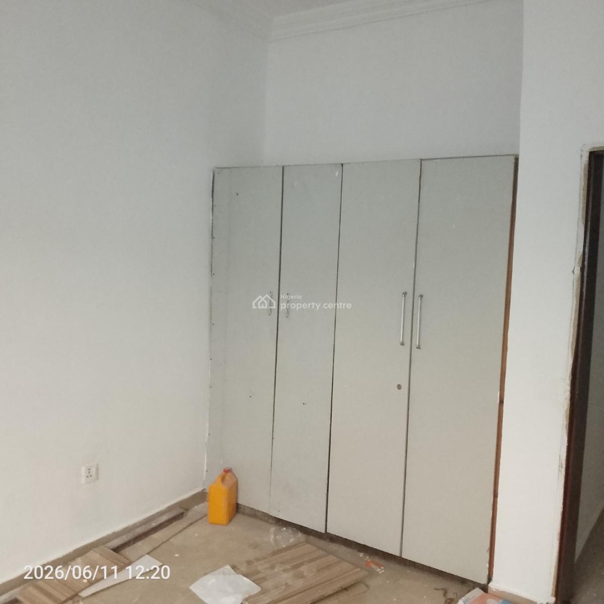 Massive 2bedroom Flat Upstairs, Hopevill Estate Sangotedo, Sangotedo, Ajah, Lagos, Flat / Apartment for Rent