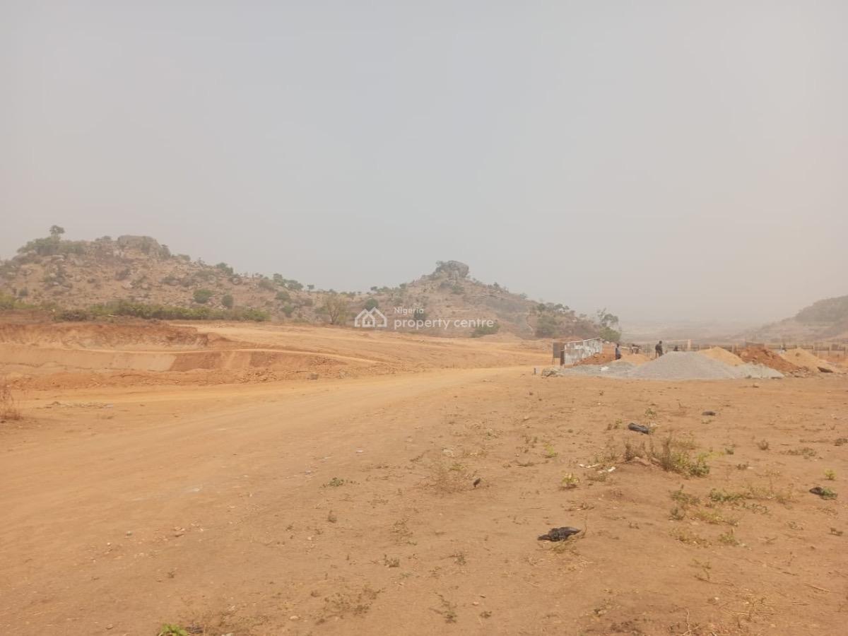 5 Bedroom Fully Detached Duplex, Hutu Exclusive, Lugbe District, Abuja, Mixed-use Land for Sale