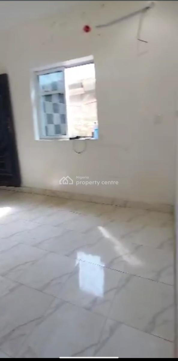 Mini Flat / Apartment, Oyadiran Estate, Sabo, Yaba, Lagos, Mini Flat (room and Parlour) for Rent