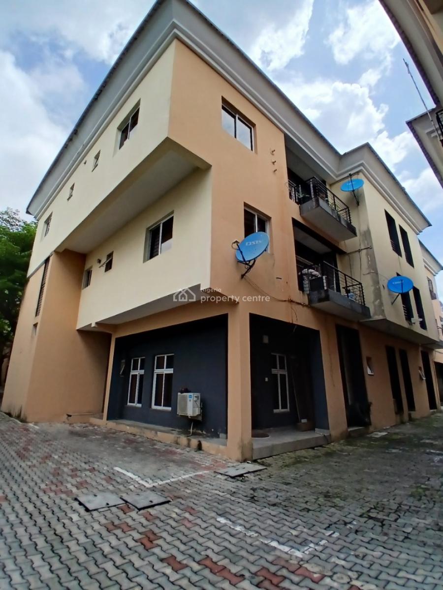 1 Bedroom Serviced Flat with 2 Bathroom and 2 Toilet, Fitted Kitchen/p, Lekki Phase 1, Lekki, Lagos, Mini Flat (room and Parlour) for Rent