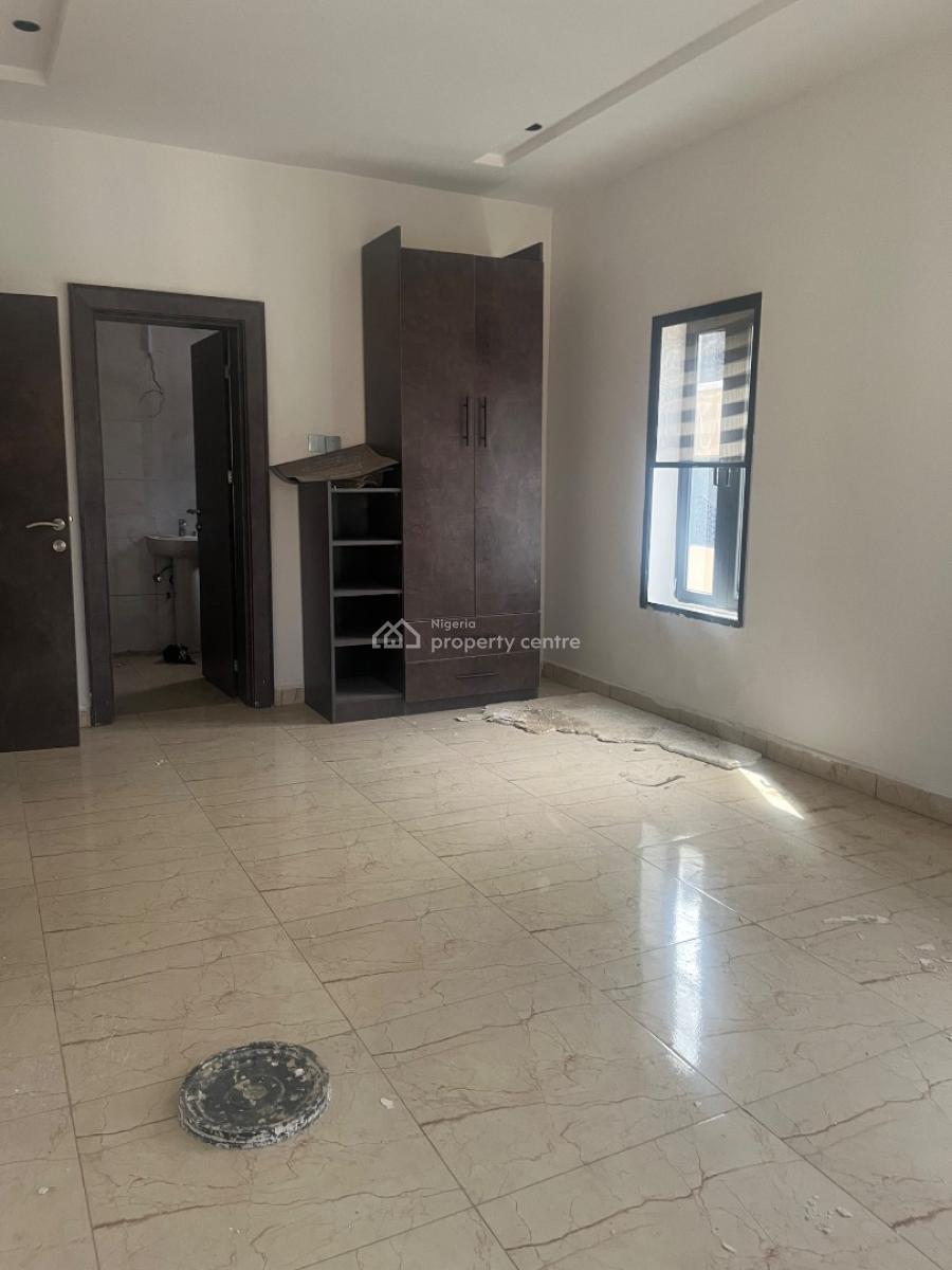 Luxury 3 Bedroom Apartment with a Room Boys Quarter, By Nava Quarter, Jahi, Abuja, Flat / Apartment for Rent
