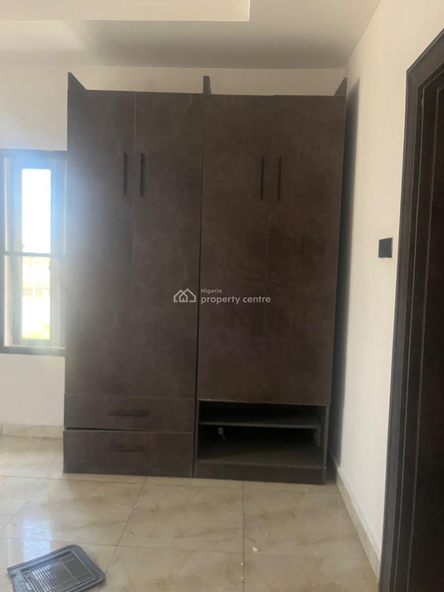 Luxury 3 Bedroom Apartment with a Room Boys Quarter, By Nava Quarter, Jahi, Abuja, Flat / Apartment for Rent
