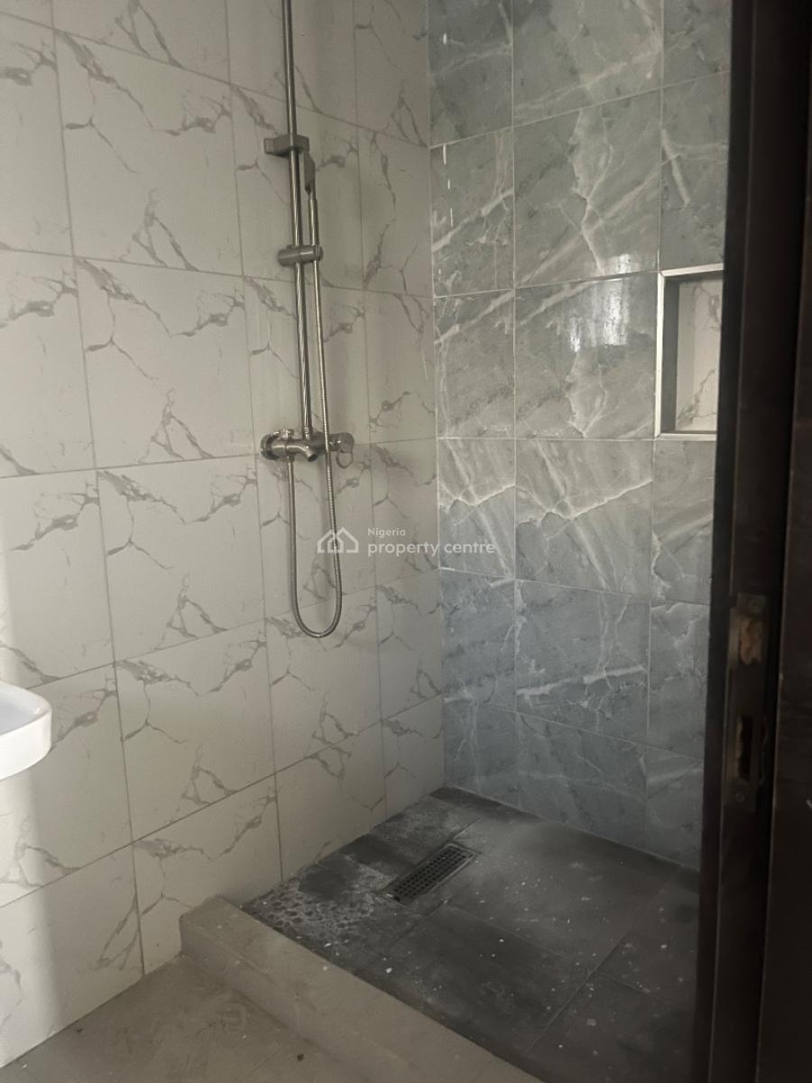 Luxury 3 Bedroom Apartment with a Room Boys Quarter, By Nava Quarter, Jahi, Abuja, Flat / Apartment for Rent