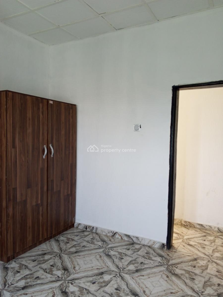2 Bedrooms, New Built, Owode Area of Owode Onirin, Irawo, Kosofe, Lagos, Flat / Apartment for Rent