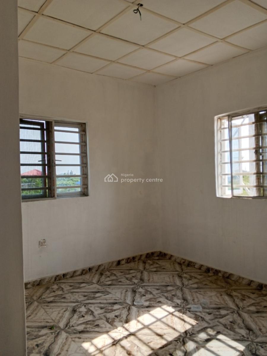 2 Bedrooms, New Built, Owode Area of Owode Onirin, Irawo, Kosofe, Lagos, Flat / Apartment for Rent