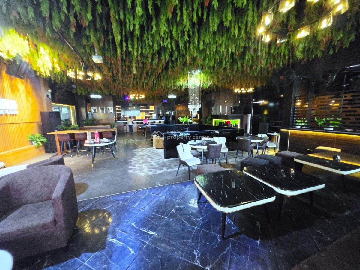 Commercial 7 Bedroom Property, Victoria Island (vi), Lagos, Restaurant / Bar for Rent