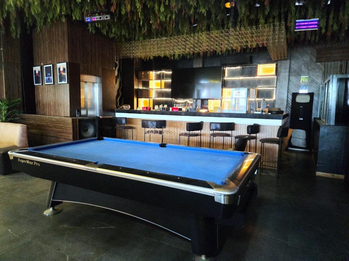 Commercial 7 Bedroom Property, Victoria Island (vi), Lagos, Restaurant / Bar for Rent