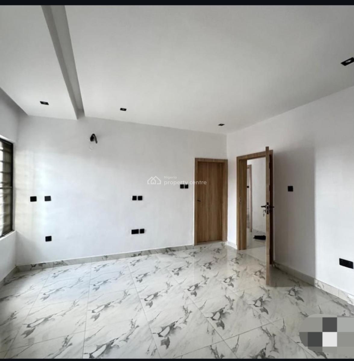 Luxuriously Built 3 Bedroom Apartment, Yaba, Lagos, Block of Flats for Sale