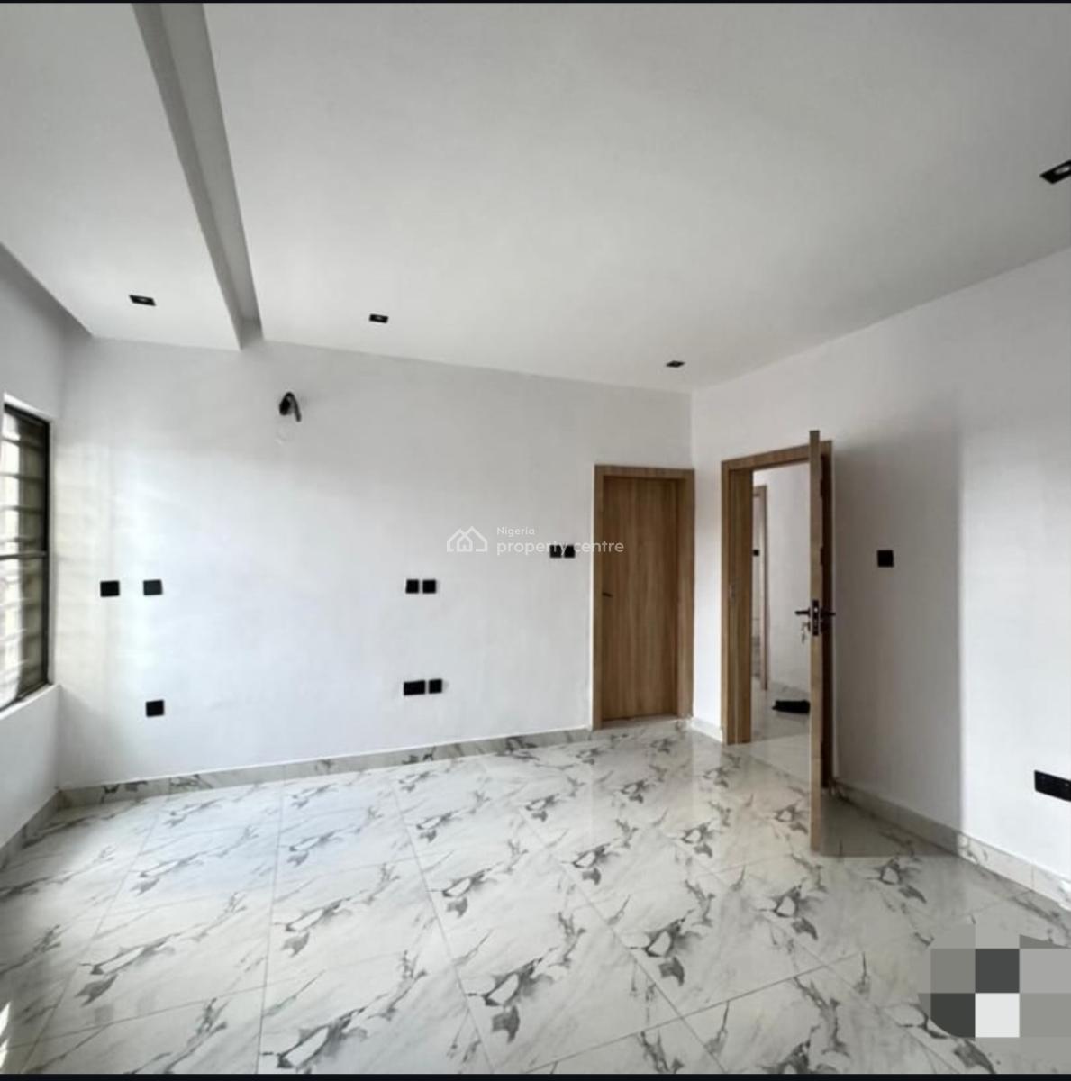 Luxuriously Built 3 Bedroom Apartment, Yaba, Lagos, Block of Flats for Sale