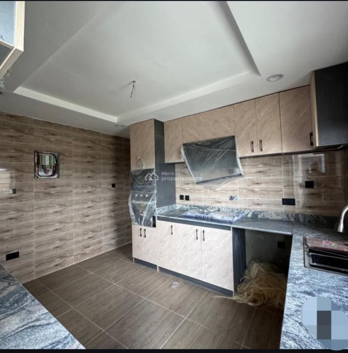 Luxuriously Built 3 Bedroom Apartment, Yaba, Lagos, Block of Flats for Sale