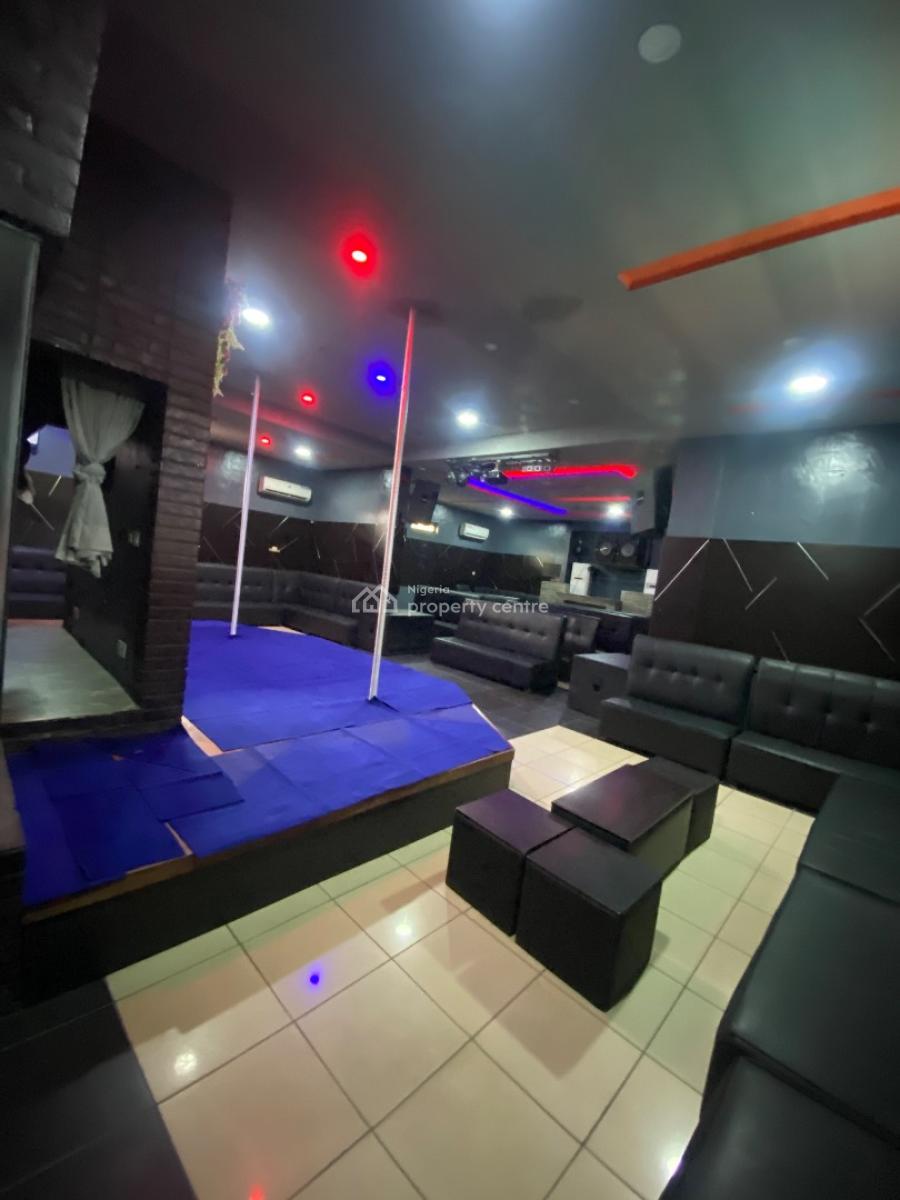 Great Investment Opportunity of 4 Storey-building Hotel on Expressway, Abijo, Ajah, Lagos, Hotel / Guest House for Sale