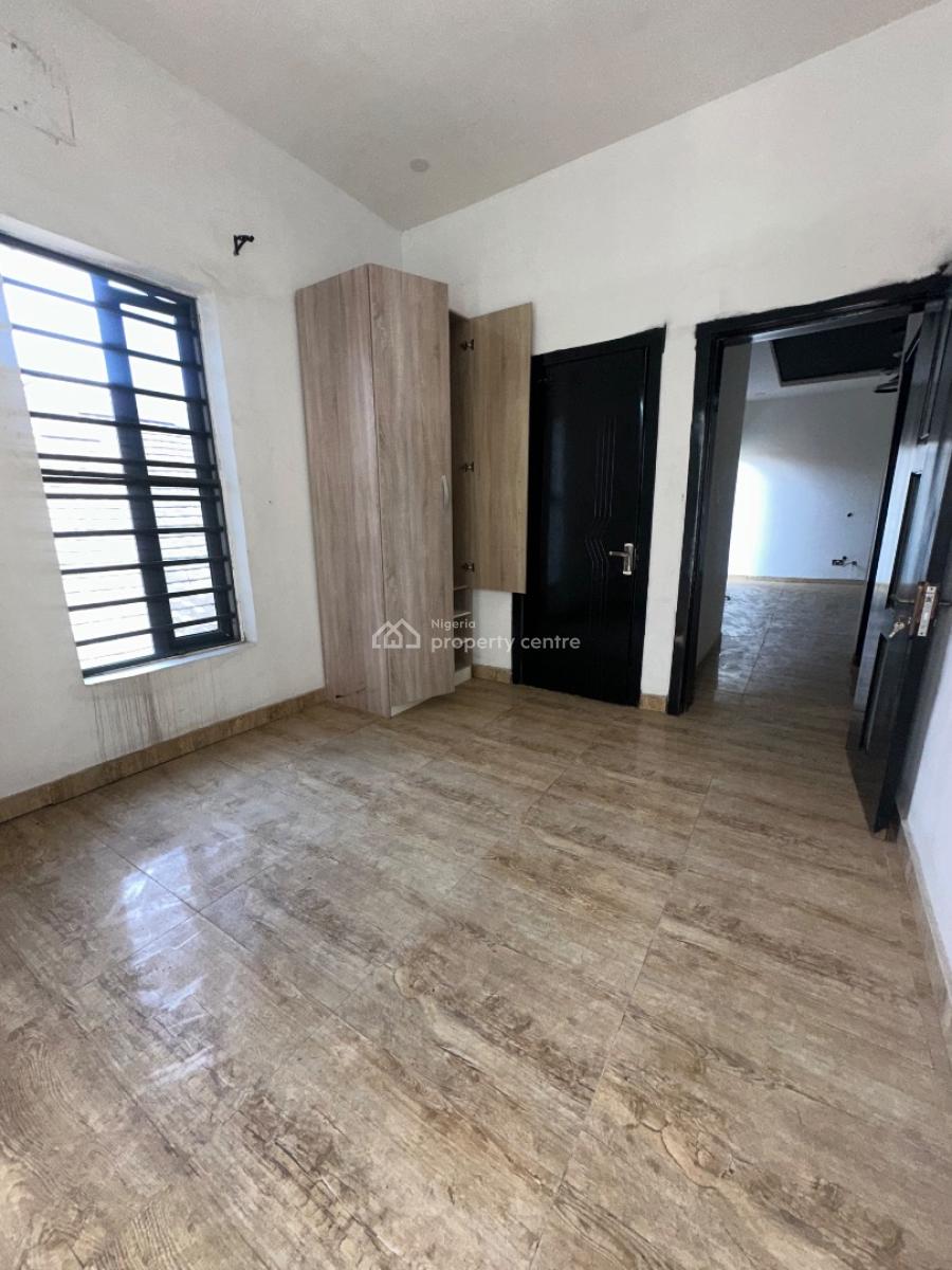 Specious 2bedroom Flat, Salem Ikate Lekki, Lekki, Lagos, Flat / Apartment for Rent