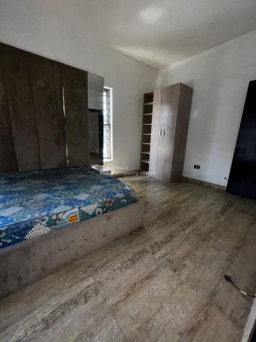Specious 2bedroom Flat, Salem Ikate Lekki, Lekki, Lagos, Flat / Apartment for Rent