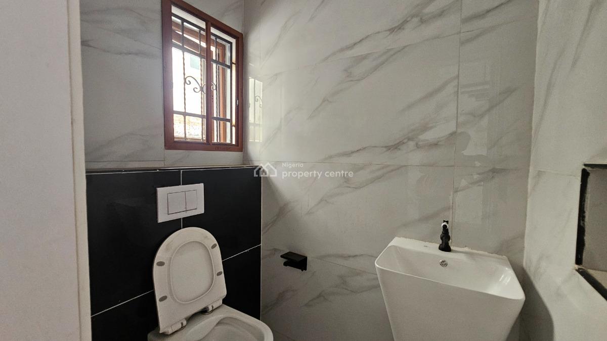 Elegant and Luxurious Six (6) Bedroom Fully Detached House with Pool,, Ikeja Gra, Ikeja, Lagos, Detached Duplex for Sale